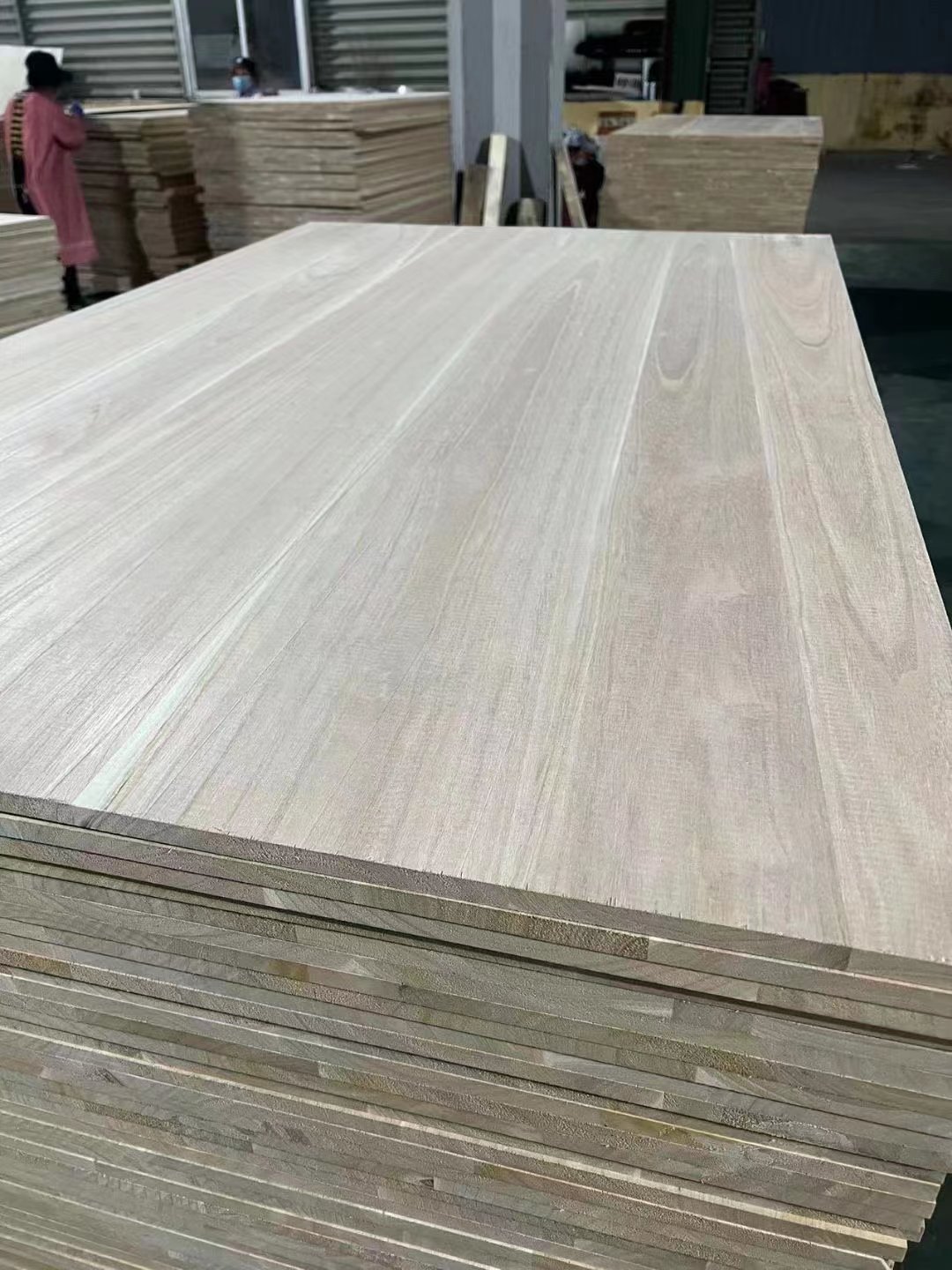 Home Office Essential 27mm Qingfa Paulownia Solid Board with Online Technical Support