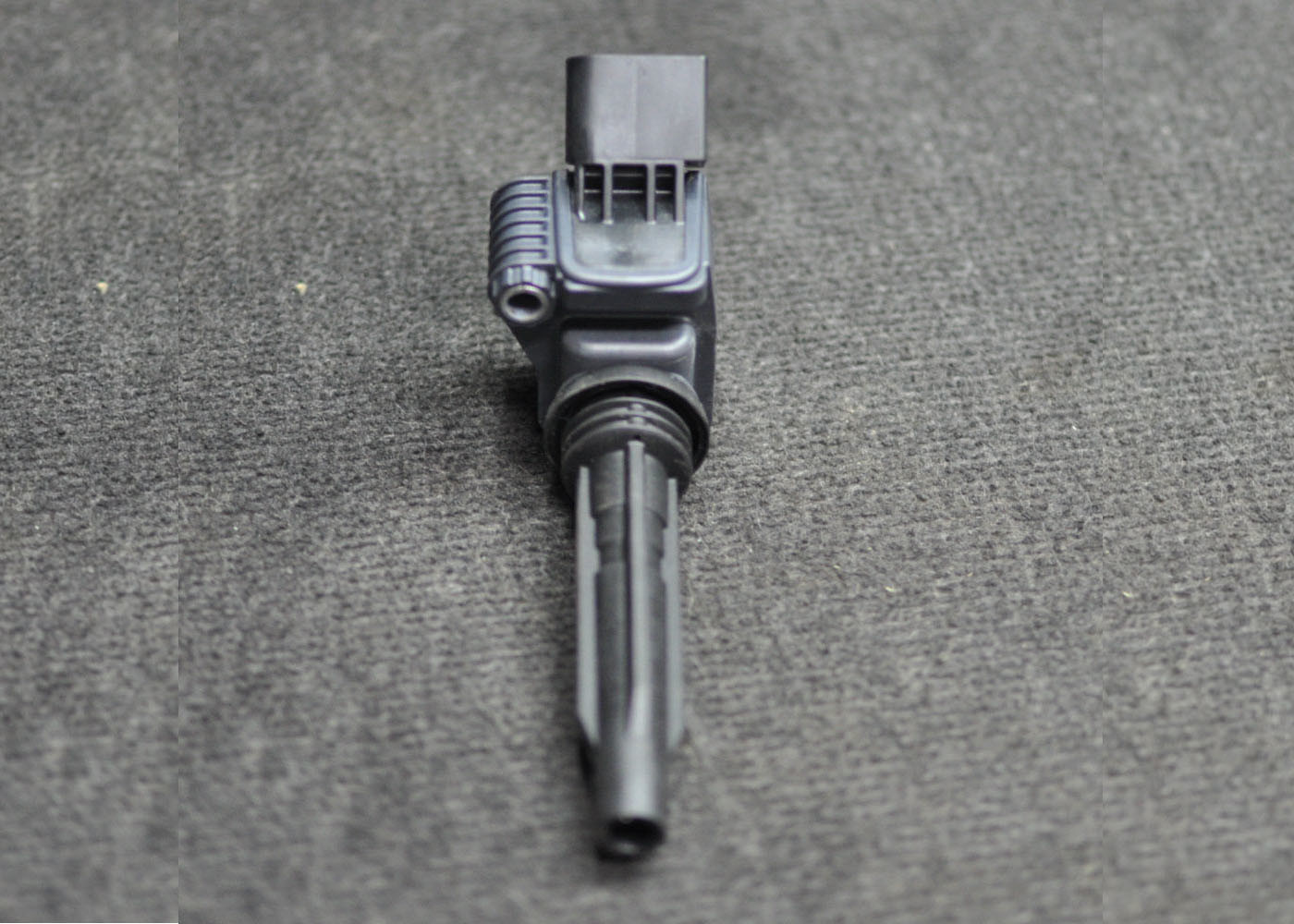2012 - 2016 AUDI Cylinder Ignition Coil Auto Spare Parts OEM 04C905110D 04E905110A
