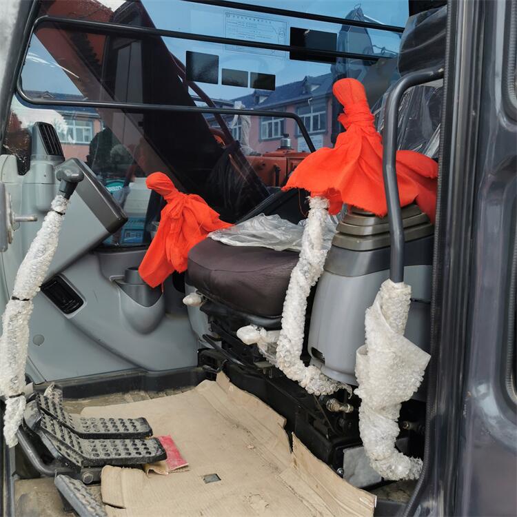Used HITACHI ZX70 Excavator with 0.3m3 Bucket Capacity and Original Hydraulic Pump
