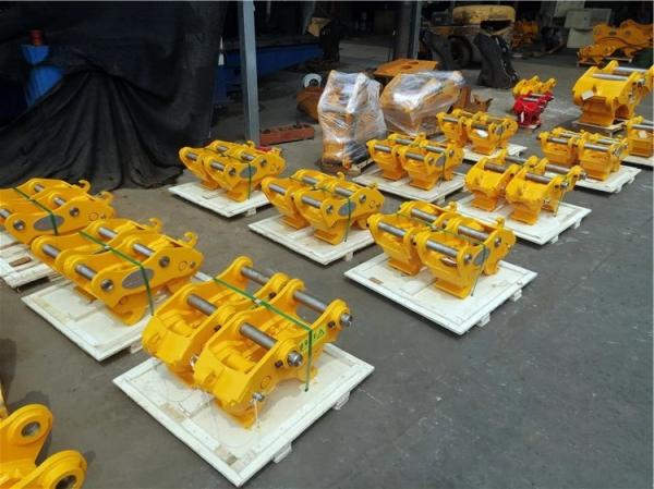 Buy cheap Excavator Hydraulic Mechanical Quick Hitches For PC Komatsu Hyundai from wholesalers