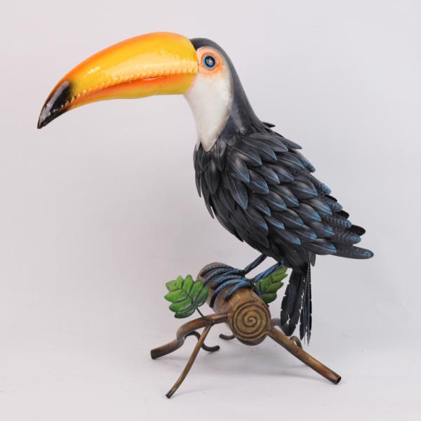 Buy cheap Metal Toucan Blue Bird Garden Ornament with Nature-Inspired Decoration from wholesalers