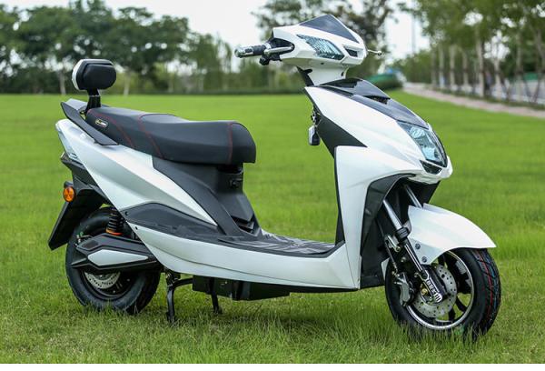 Buy cheap China electric scooter1500w01 from wholesalers