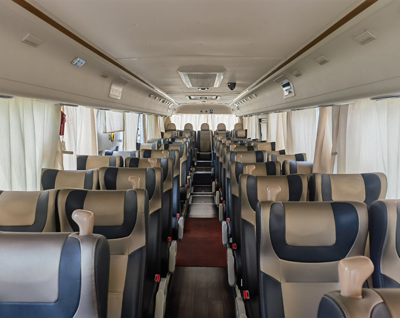50seats Used Yutong Buses 12m Diesel Engine LHD Euro 5 Used Coach Bus