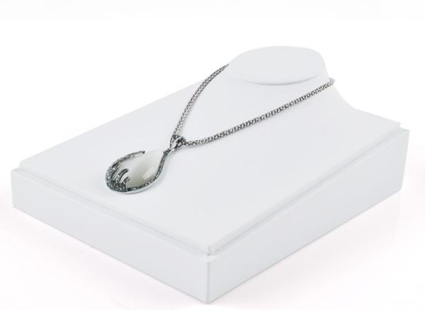 Buy cheap Exquisite Workmanship Mannequin Necklace Display Light Weight For Shop Decoration from wholesalers