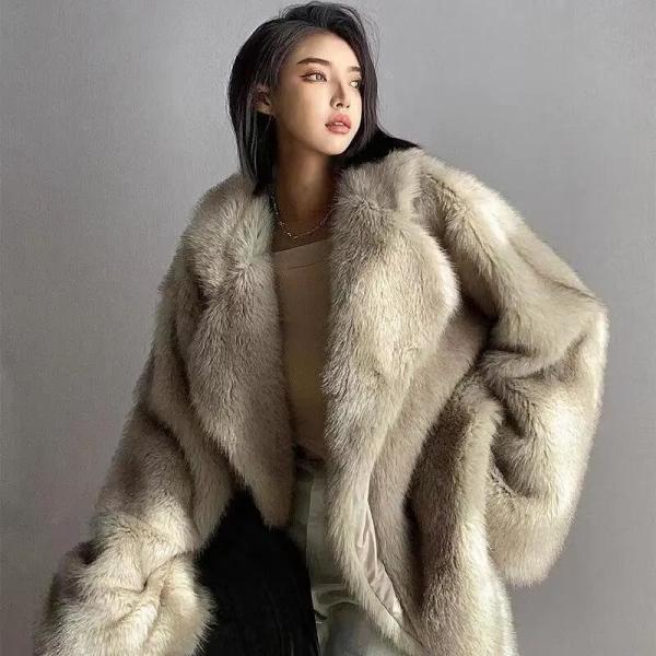 Buy cheap 2023 Luxury Winter Fur Coat Fashion Racoon Fox Fur Coat for Women from wholesalers