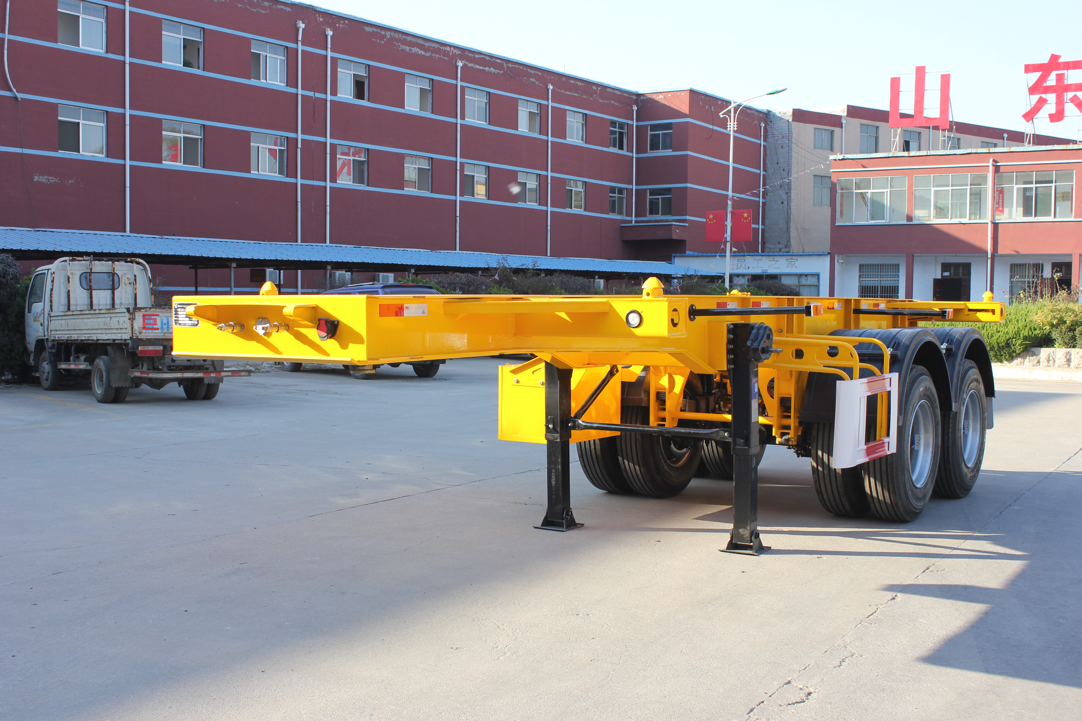 Steel Semi-Trailer 2 Axles Designed for Heavy-Duty Container Transportation