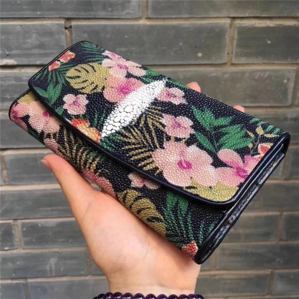 Buy cheap Authentic Stingray Skin Female Long Flower Trifold Wallet Genuine Leather Lady Large Clutch Bag Women Floral Coin Purse from wholesalers