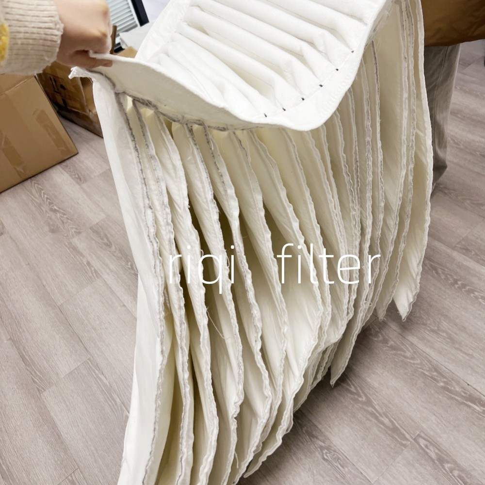 Synthetic Frameless Pocket Filter Dust Collector Bags 1.5mm To 2.2 Mm