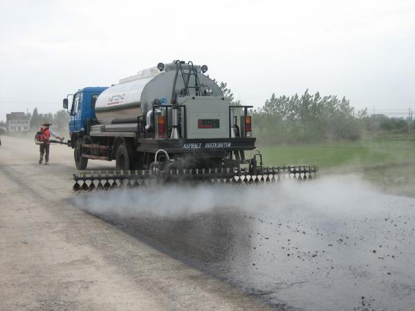 Buy cheap ZZ1167M4611W Asphalt Road Construction Equipment / Bitumen Sprayer Truck from wholesalers