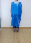 Water Resistant Disposable Plastic Smocks Multi Packaging Type Light Weight