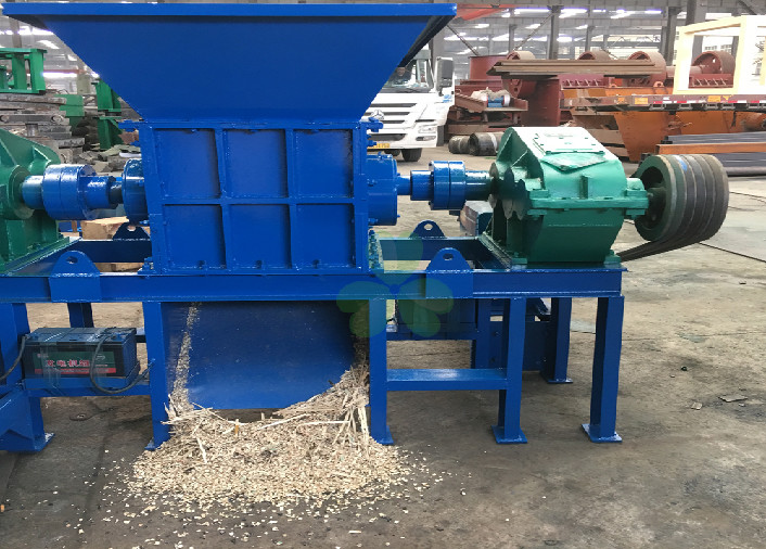Double Shaft Industrial Cardboard Shredder Machine / Cardboard Crusher Machine 18 Ton