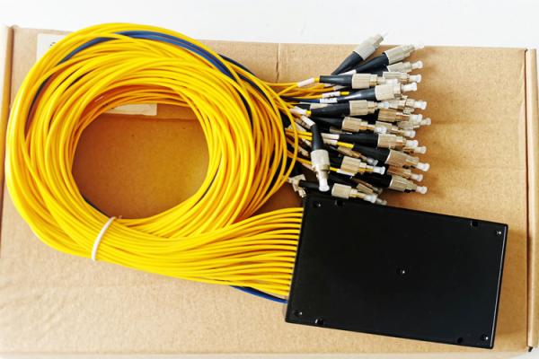 Buy cheap 2X32 FC UPC PLC Fiber Splitter 1260NM to1650NM Excellent Environmental Stability from wholesalers