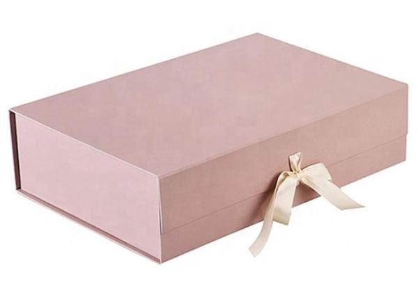 Buy cheap 100g C1S Paper Magnetic Closure Gift Box , CCNB Custom Logo Gift Box Hot Stamping from wholesalers