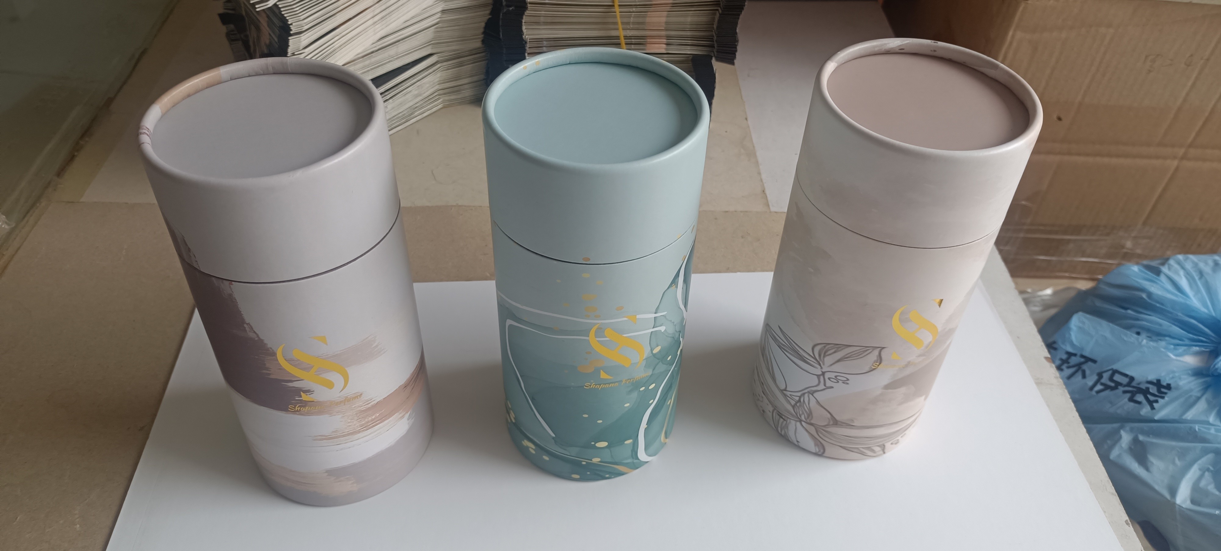 Cosmetic Paper Tube Packaging Cylindrical Shape with Customized Surface