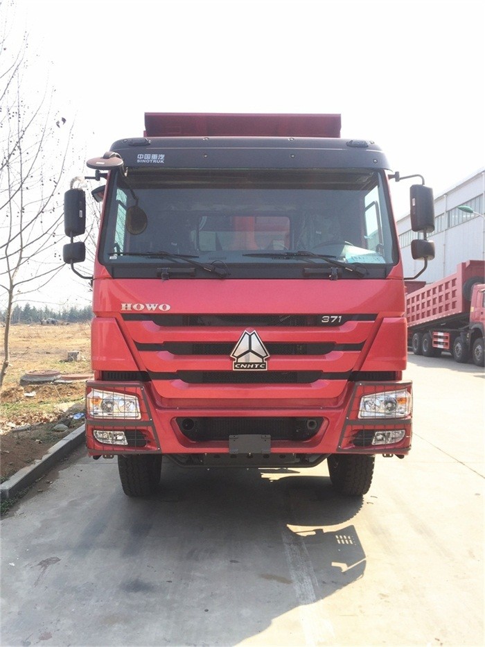 Sinotruk HOWO 12 Wheeler 8x4 Heavy Duty Tipper Truck
