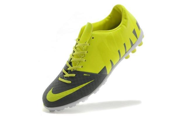 Buy cheap newest football shoes from wholesalers