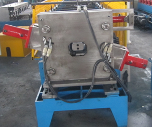 8 - 12 M / Min Downpipe Roll Forming Machine 7500KG 380V Glazed Steel Material