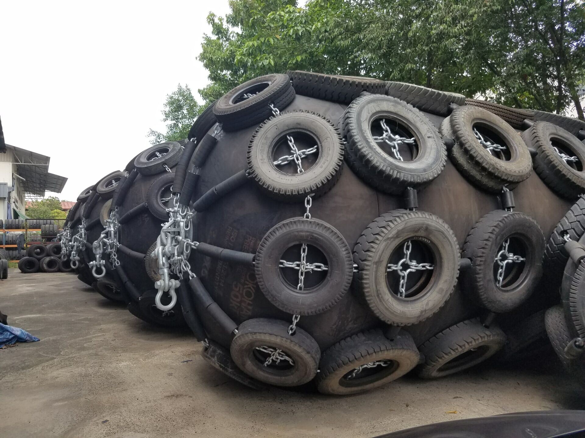 Rubber Mat With Rope Net Pneumatic Boat Fender Pneumatic Rubber Fenders