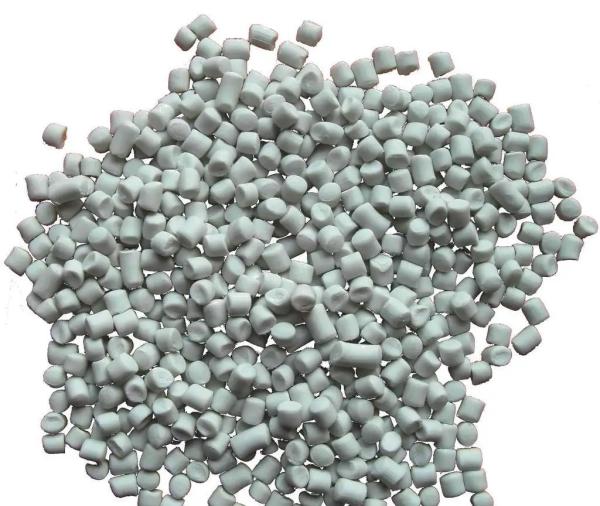 Buy cheap Elongation200 1.44G/Cm3 PVC Cable Granules Tensile Strength 13.5MPA from wholesalers