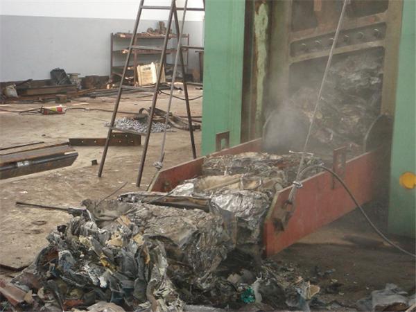 Buy cheap Large Automatic Gantry Shear / Scrap Shearing Machine 400 - 1250 Ton Cutting Force from wholesalers