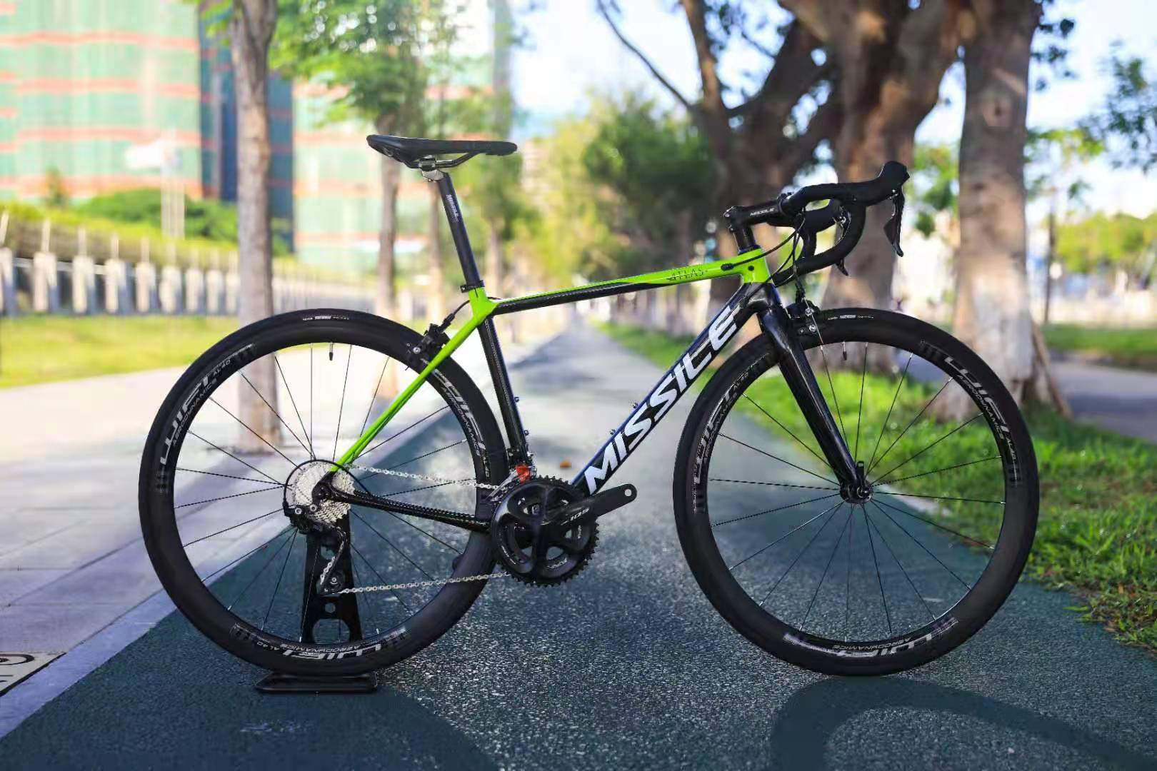 Carbon Fibre Hard Frame Road Bike For Adults And Speed Lovers