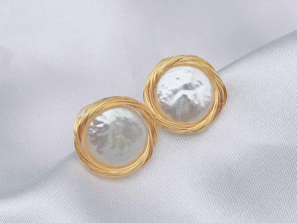 Natural Pearl Necklaces Charmming Korean Fashion Pearl Earrings For Women Hoop