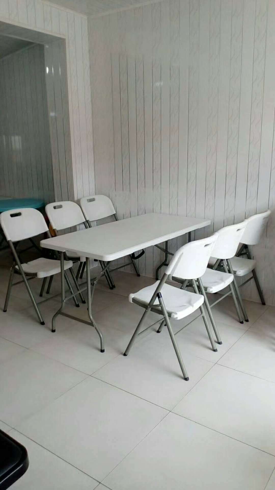 Folding table/plastic table/modern table/Eames table/Leisure table/Recreational table/discuss table/glass round table