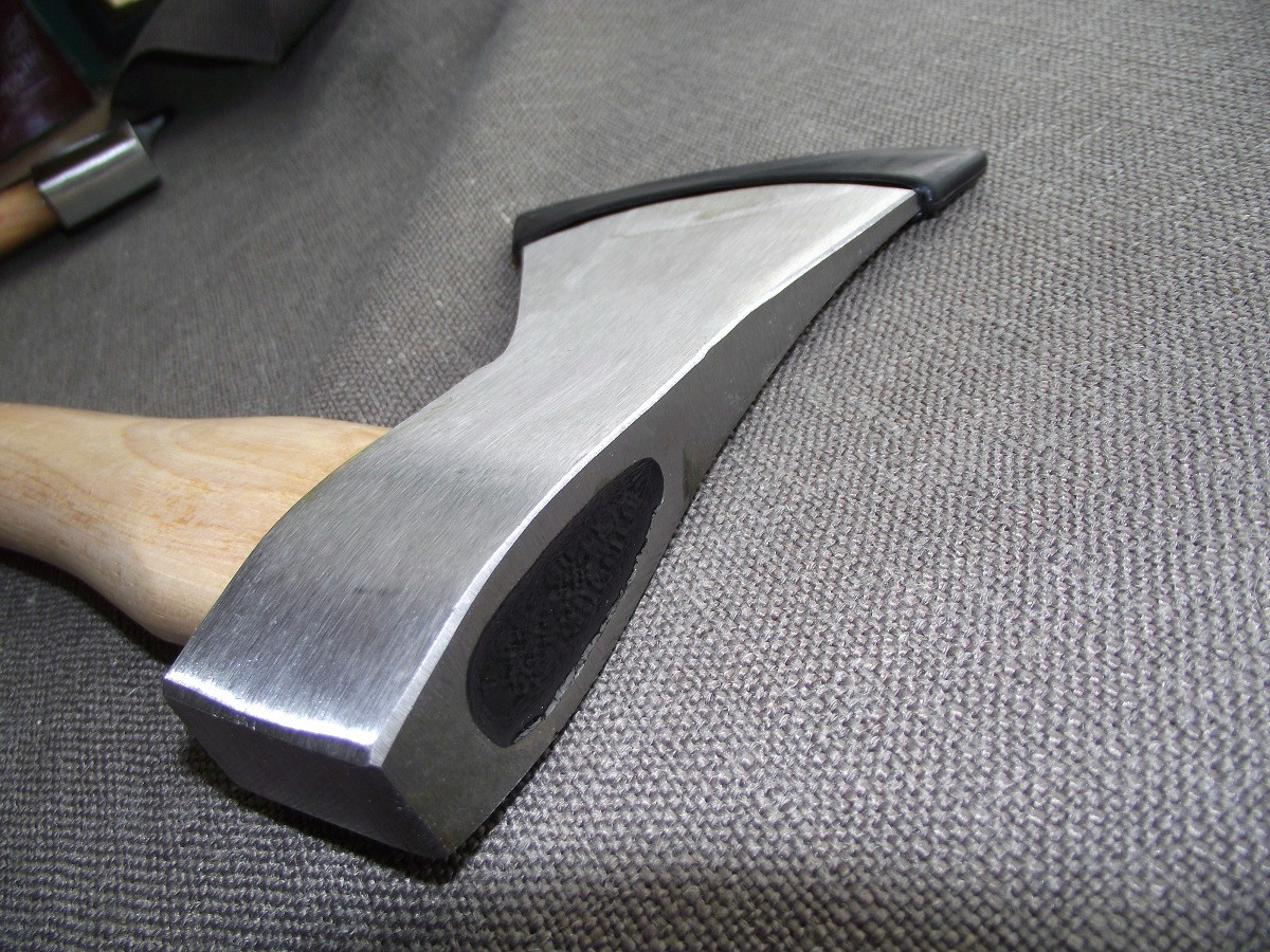 600g A613 Axe with grade A Hickory Handle, Polishing surface and good price (XL-0135)