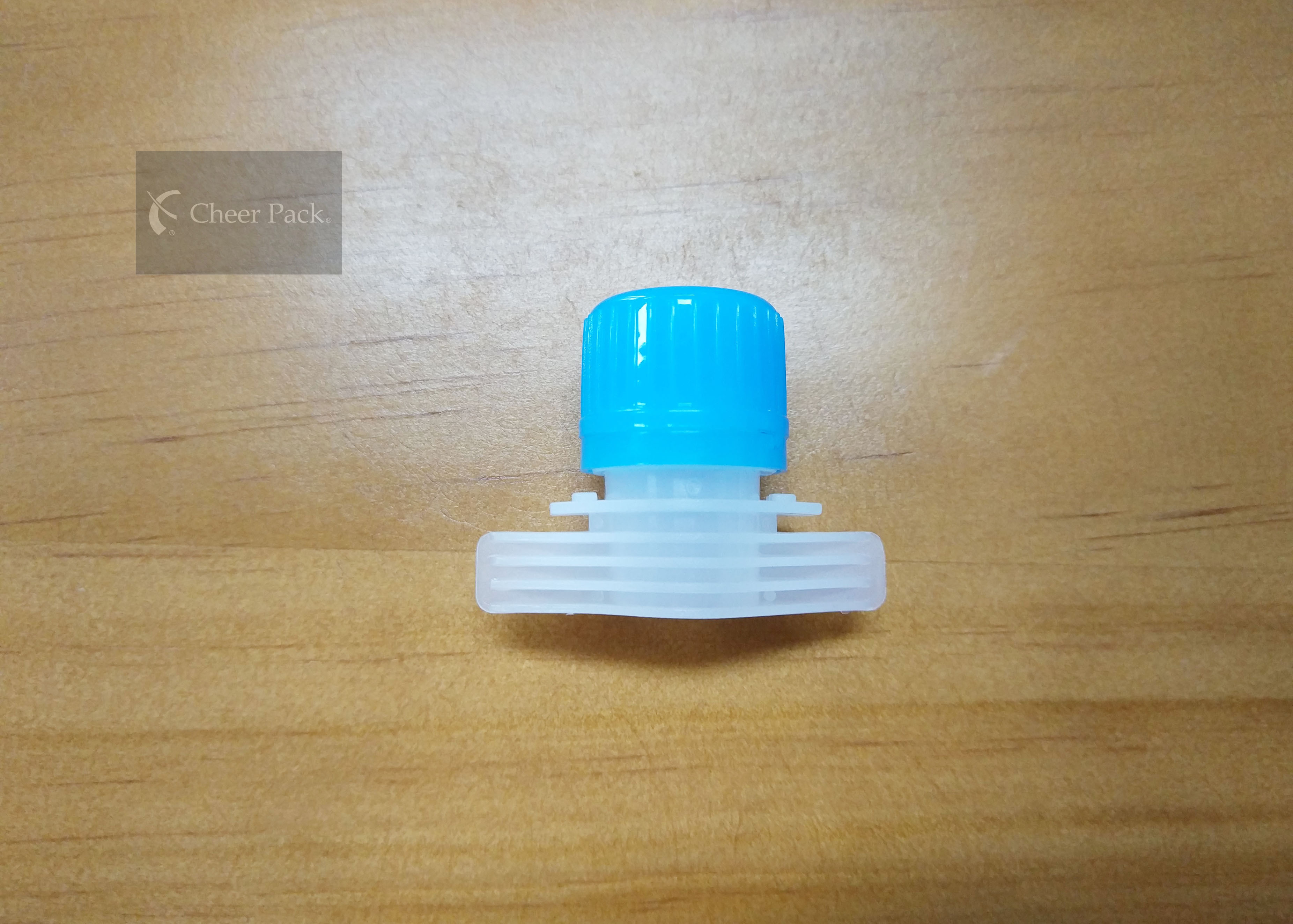 Food Grade Plastic Pour Spout Caps 16 Milimeter Inner Diameter