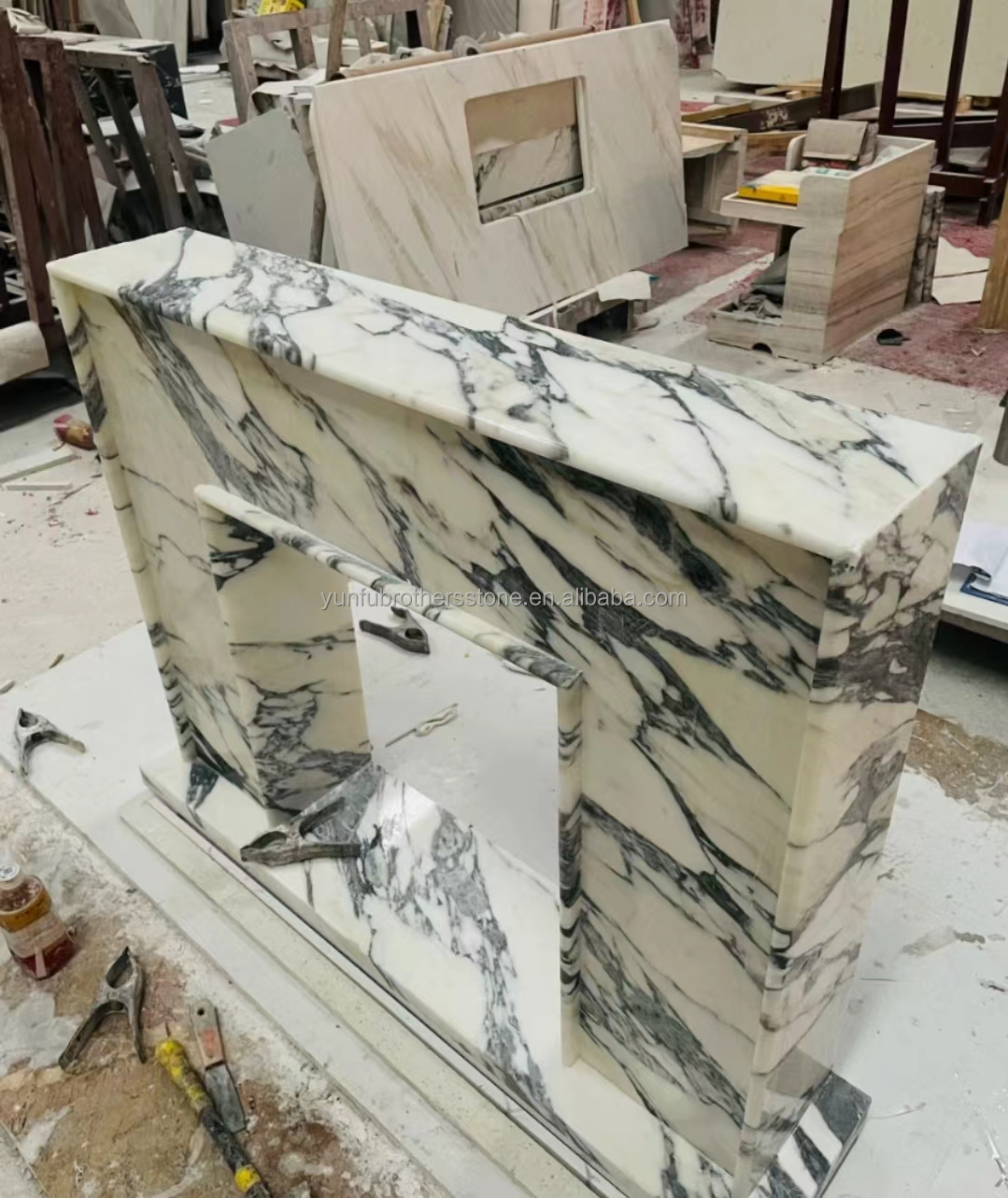 Villa Modern Design Carved Italian Arabescato Corchia White Marble Fireplace Customized