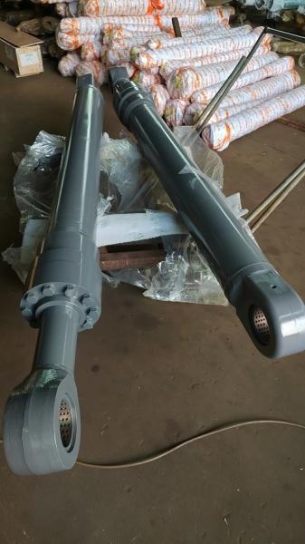 12475186 Liehberr R976 arm hydraulic cylinder Liebherr excavator spare parts