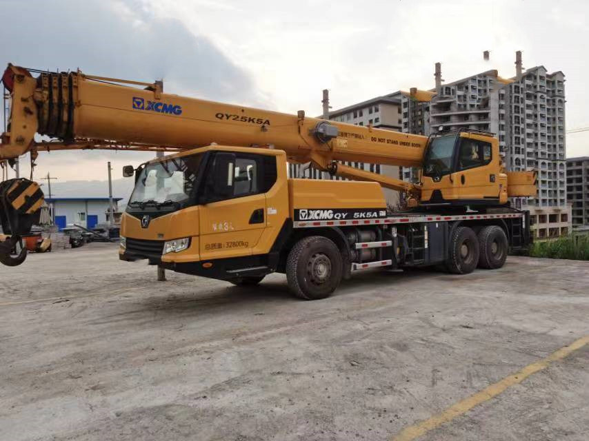 2018 Xg Truck Crane of 25 Ton