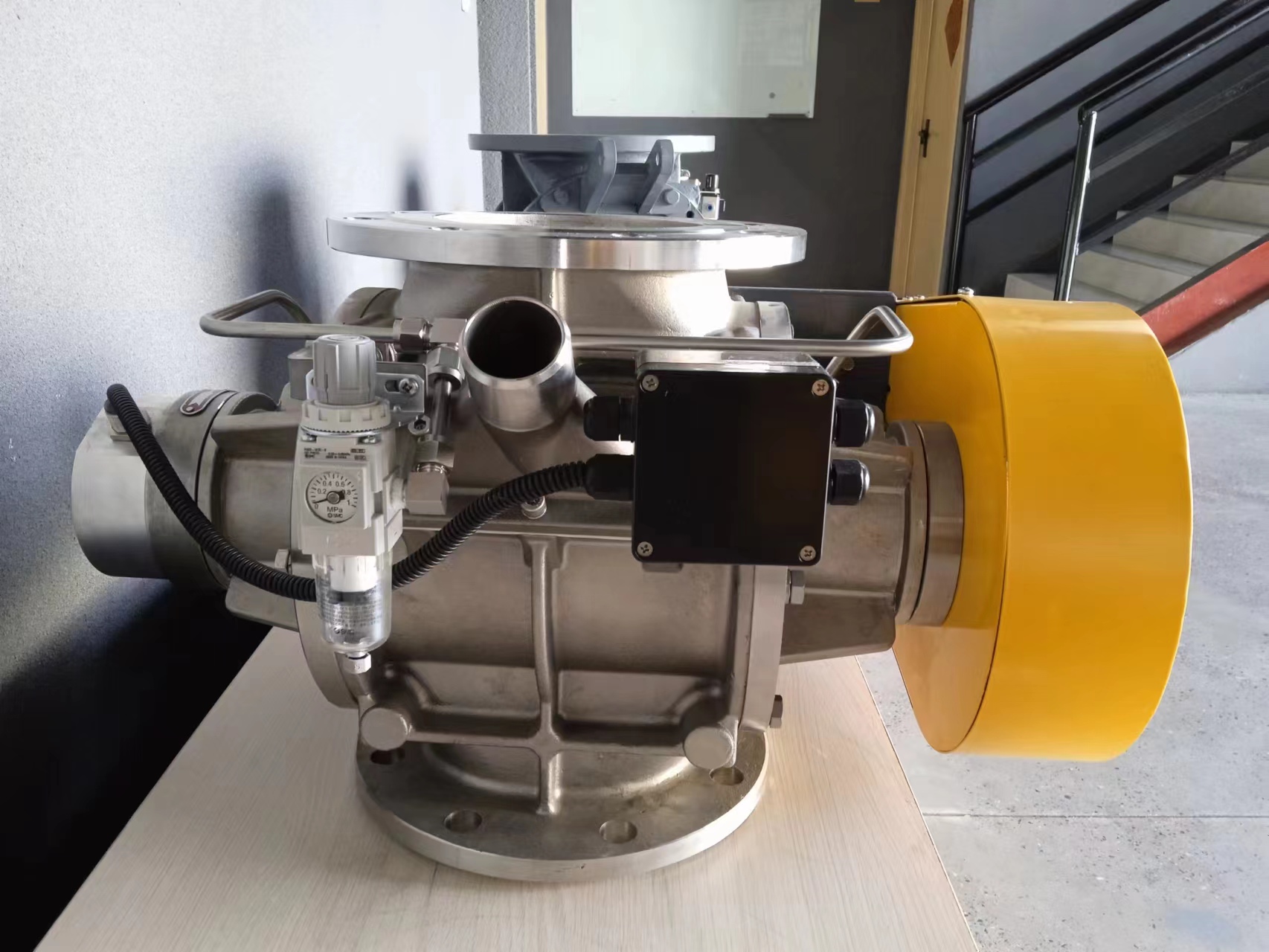 High Pressure Rotary Airlocks Valve Feeder Electric Drive DN100-DN350