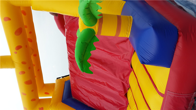 CE Commercial 0.55mm PVC Tarpaulin Obstacle Course With Money Arch N Deer Slide