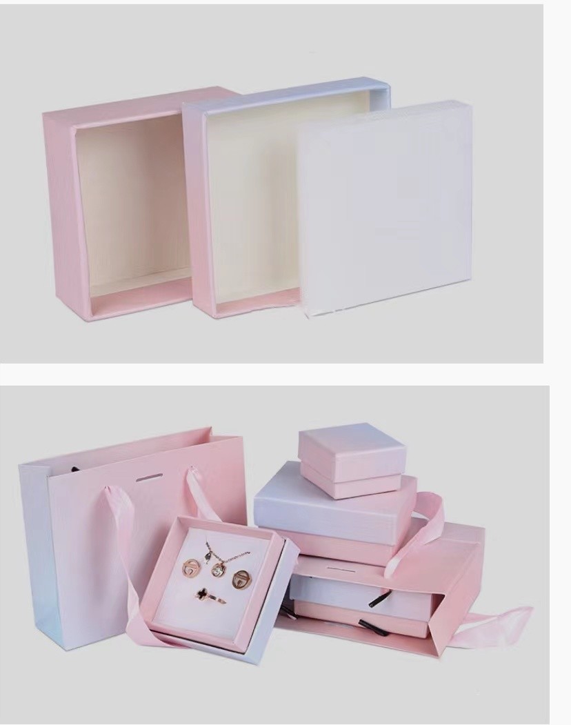 OEM Logo Cardboard Gift Packaging Box 5x5x3 Gift Box Environmentally Friendly Mailers