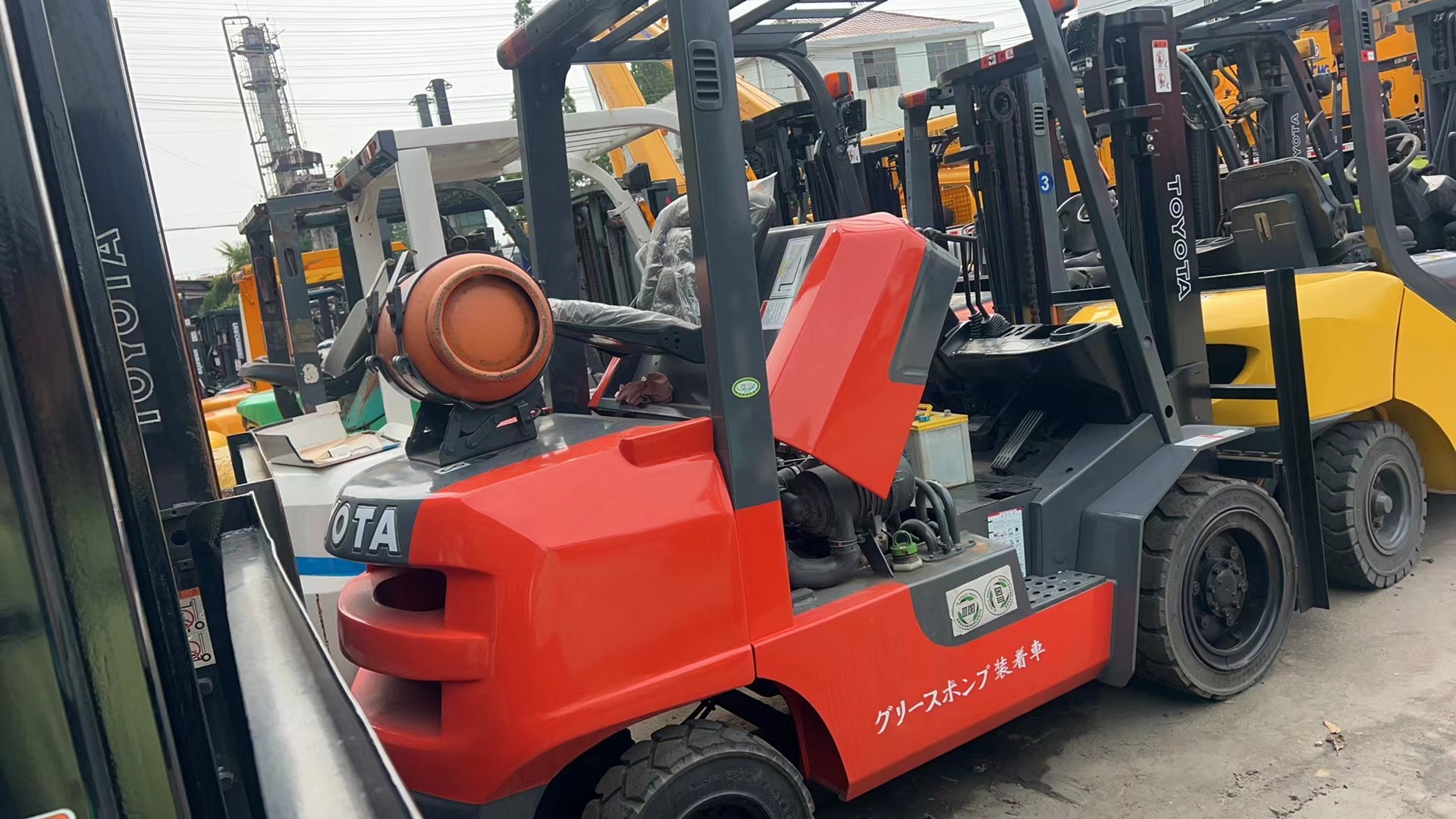 TOYOTA 35 Forklift LPG Dual Use Of Gas and LPG Toyota 3.5 Tons Lifting Machine