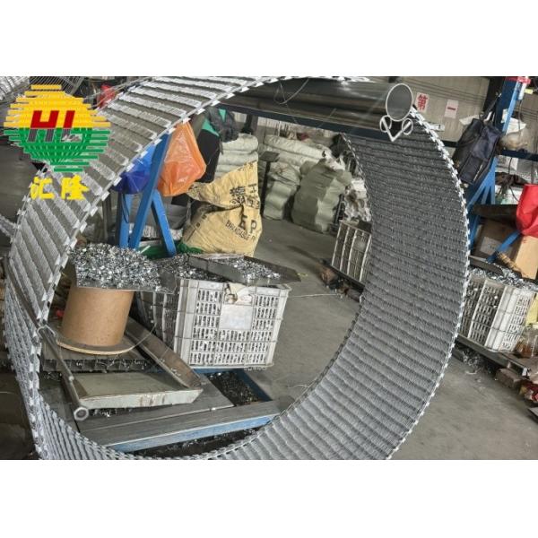 China Screw Blade Barbed Rope Airport Railway Campus Security Protection Isolation Available on sale