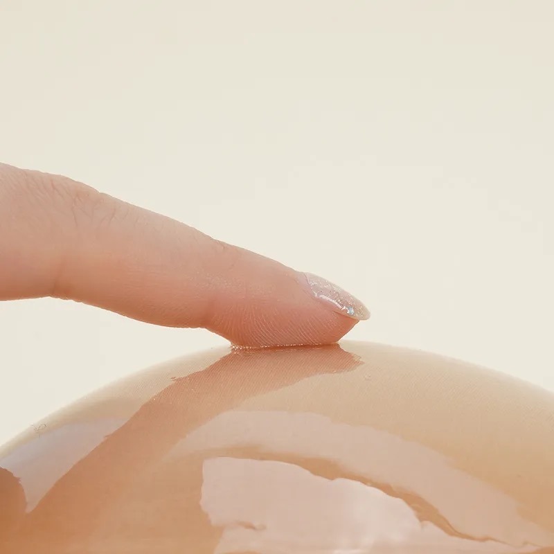Summer Women Underwear Accessories Market Popular Nipple Covers Invisible Strapless Silicone Bra