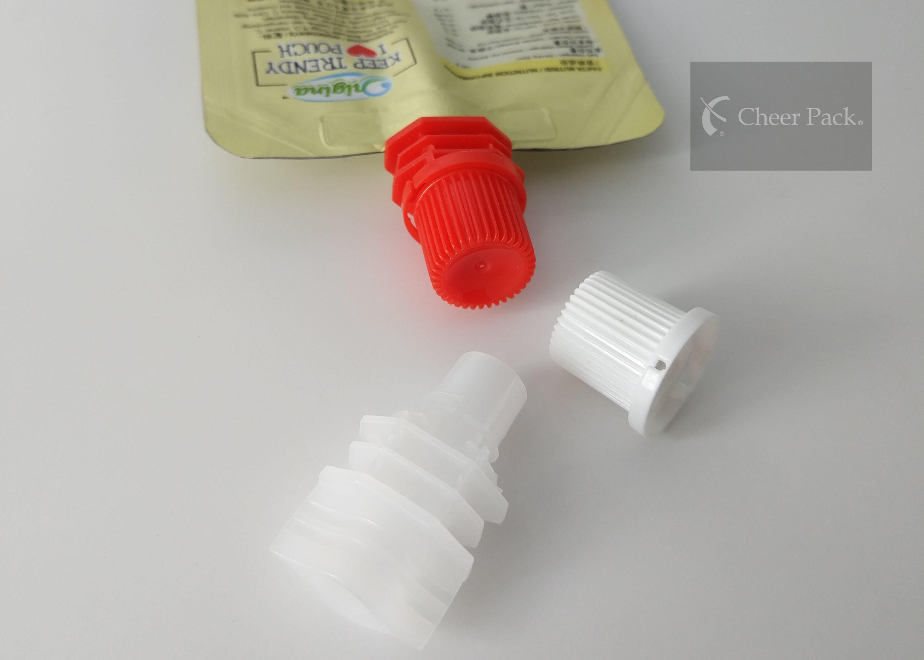 PE Material 8.6 mm Cheer Pack Plastic Spout Cap For Stand Up Juice Bag