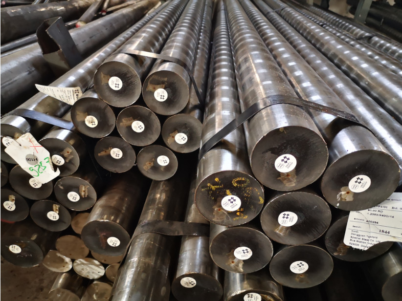 D3 / 1.2080/Cr12 /SKD1 Tool Steel Bar 10 - 180mm Diameter Black Surface Annealed For Cold Work Die