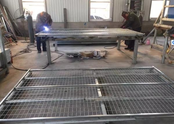 Hot Dipped Road Safety Retractable Galvanized Canada Temporary Fence Designs