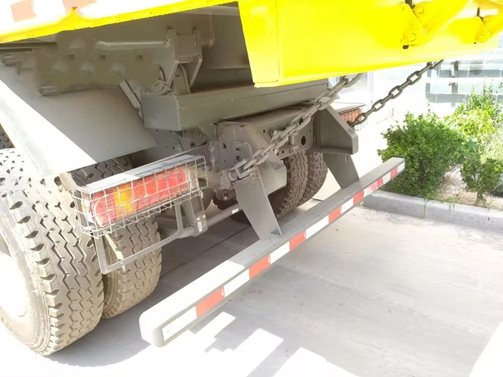 WD615.69/47 Engine 6x4 Sinotruk Dump Truck , 351-450hp Diesel Tipper Truck Used