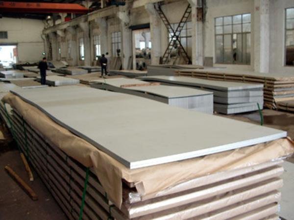 Buy cheap Hot Rolled / Cold Rolled 4x8 Stainless Steel Sheet , JIS AISI ASTM SS Plate from wholesalers