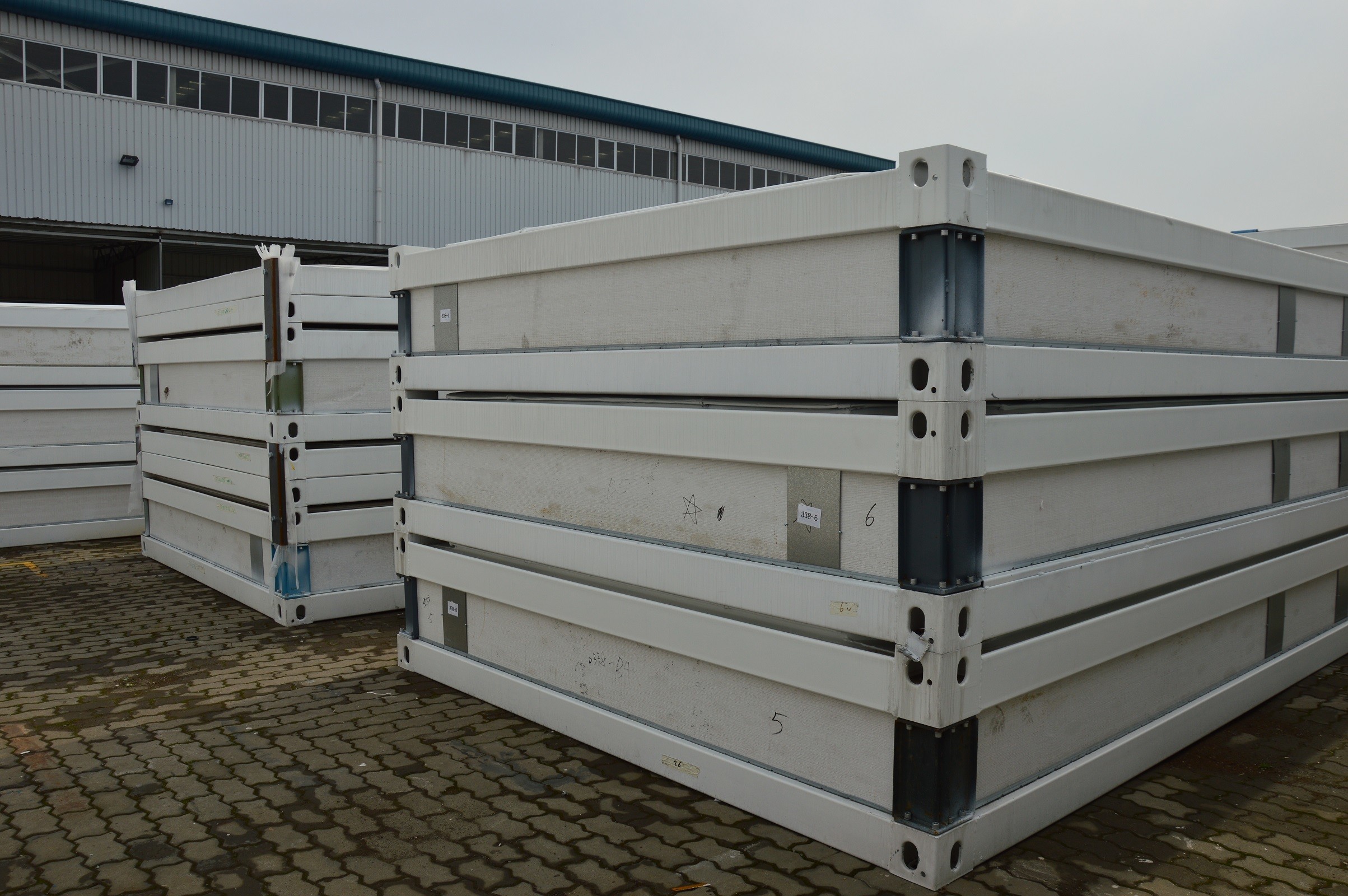 4m Flat Pack Insulated Containers With Life Time 20 Years Steel Frame