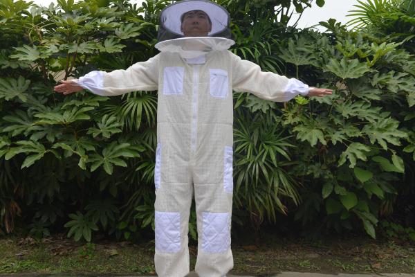 Buy cheap Three-Layer Ventilated Round Veil Ventilated Beekeeping Suit Bee Suit from wholesalers
