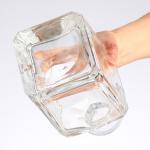 250ml Glass Bottle for Beverage Square Design Base Material Glass Industrial