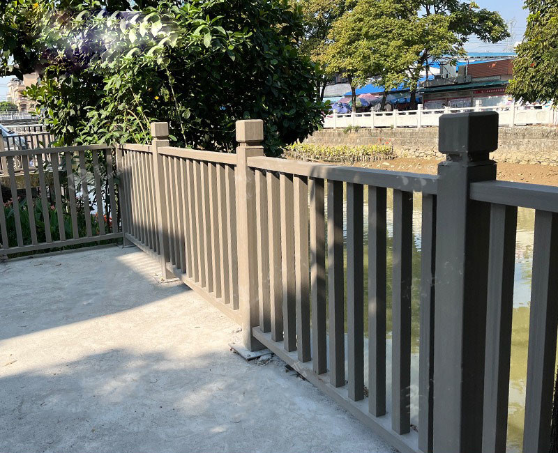 Fireproof WPC Fence Panel Wood Plastic Composite Interior Board Tan Protective Railing For Riverside 200x120cm