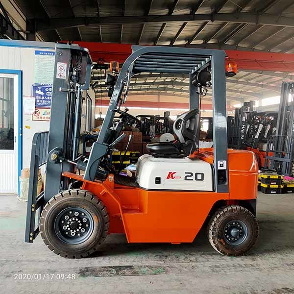 Orange 2T Diesel Powered Forklift Japanese Engine 3 Stage 6m Mast