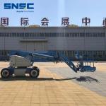 8000 kg Aerial Lifts 14m 18m 20m Articulating Electric Boom Lifts DC MOTOR