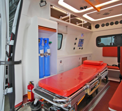9 Speed Medical Emergency Ambulance Ford Transit Mid Axle